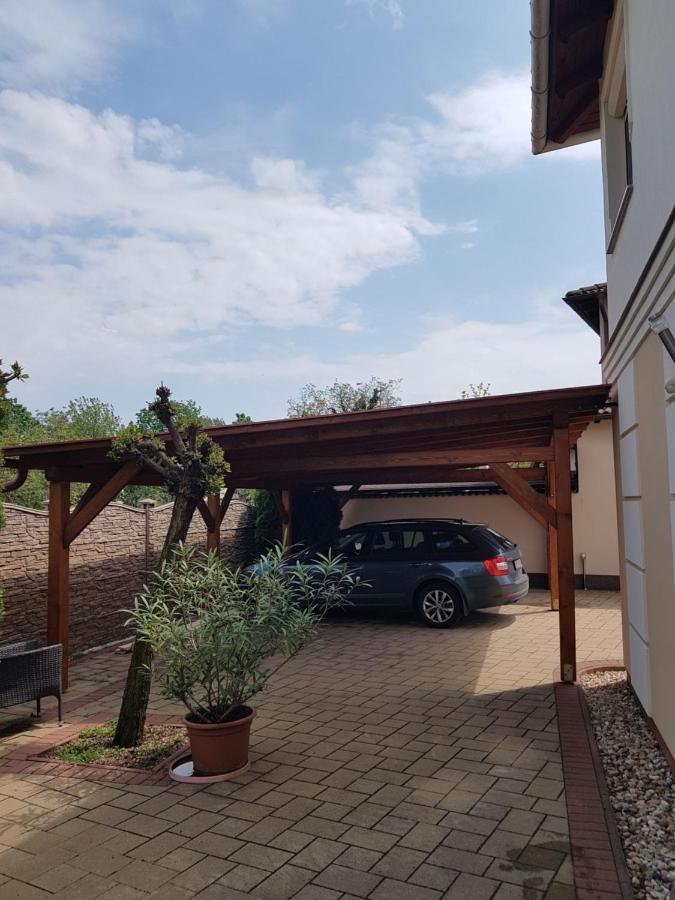 Elek Apartmanhaz Hajdúszoboszló Dış mekan fotoğraf