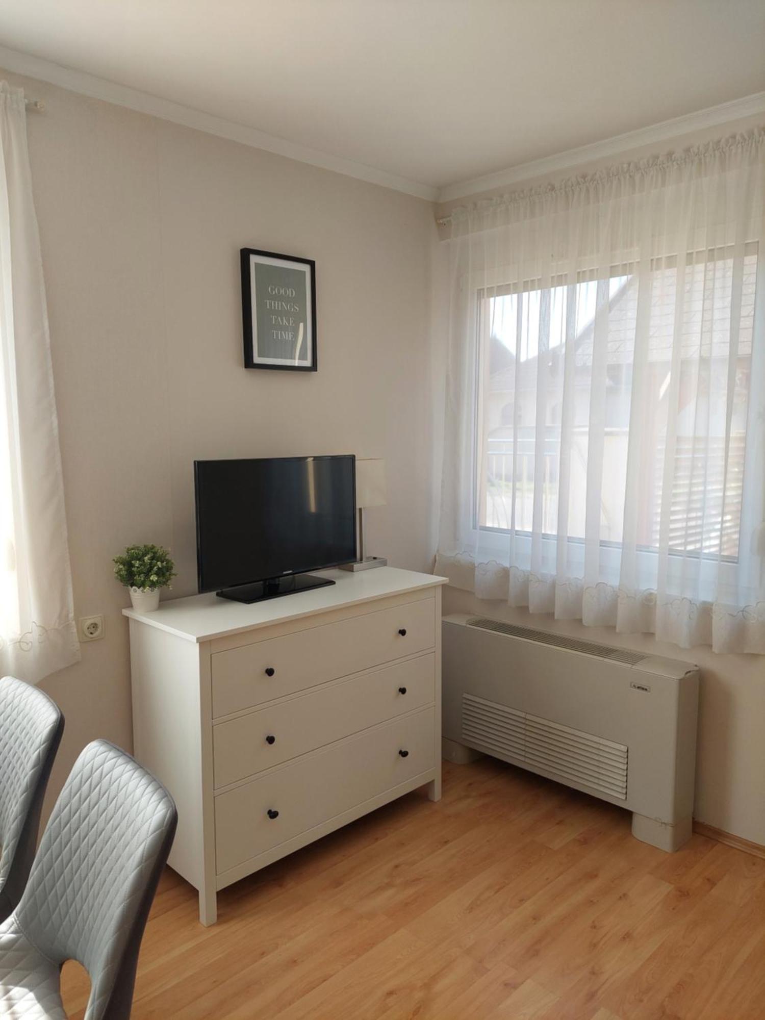 Elek Apartmanhaz Hajdúszoboszló Dış mekan fotoğraf